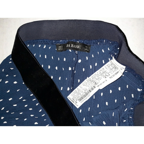 Zara Basic Pleated Polkadot Culottes - Picture 11 of 11